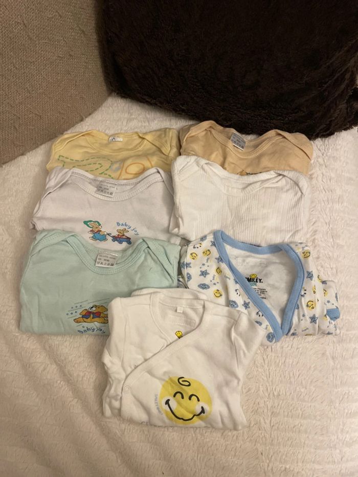 Lot de 7 bodies manches courtes