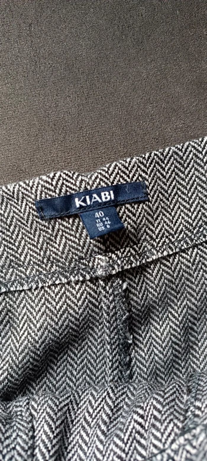 Short Kiabi 40 - photo numéro 3
