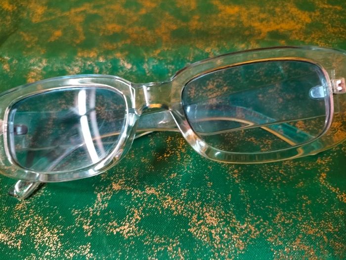 Lunettes de soleil - photo numéro 3