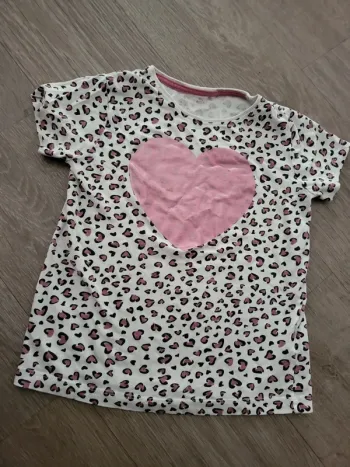 T shirt 7/8 ans