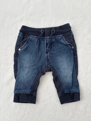 Jean bleu simple 6 mois