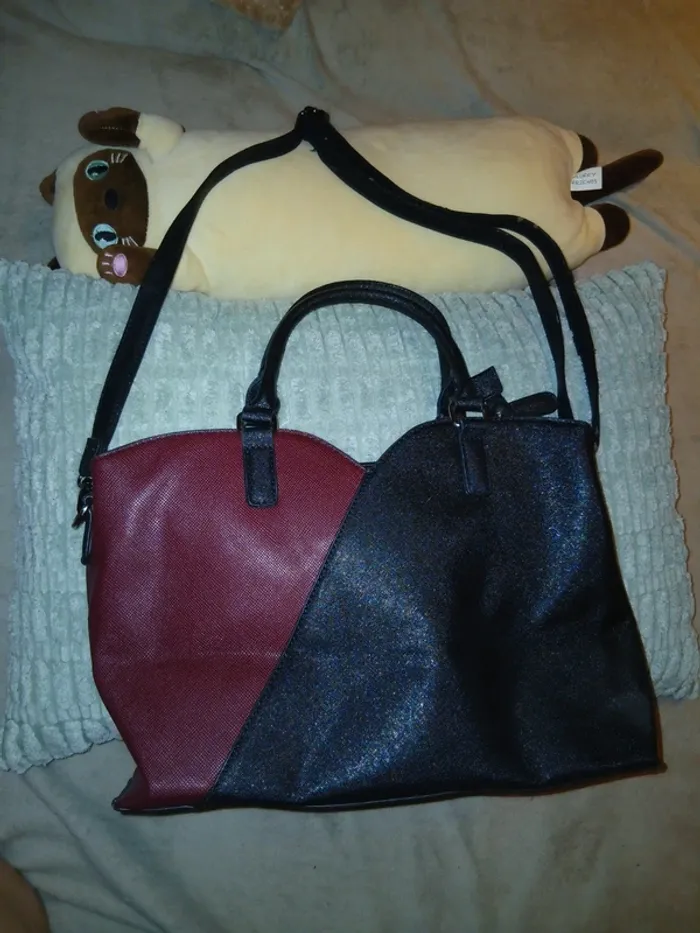 Tres jolie petit sac tres chic !