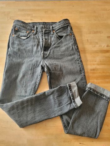 Levis 501 W 27 L 30