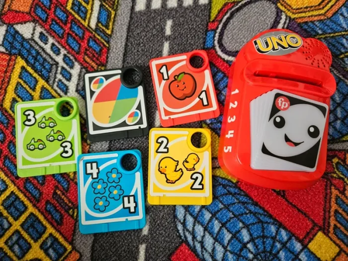 Jeu de uno enfant - photo numéro 3