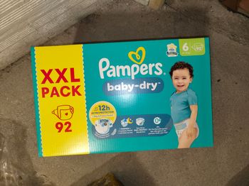 Pampers XXL taille 6