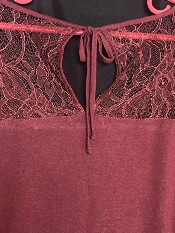 T shirt avec petite dentelle - photo numéro 4