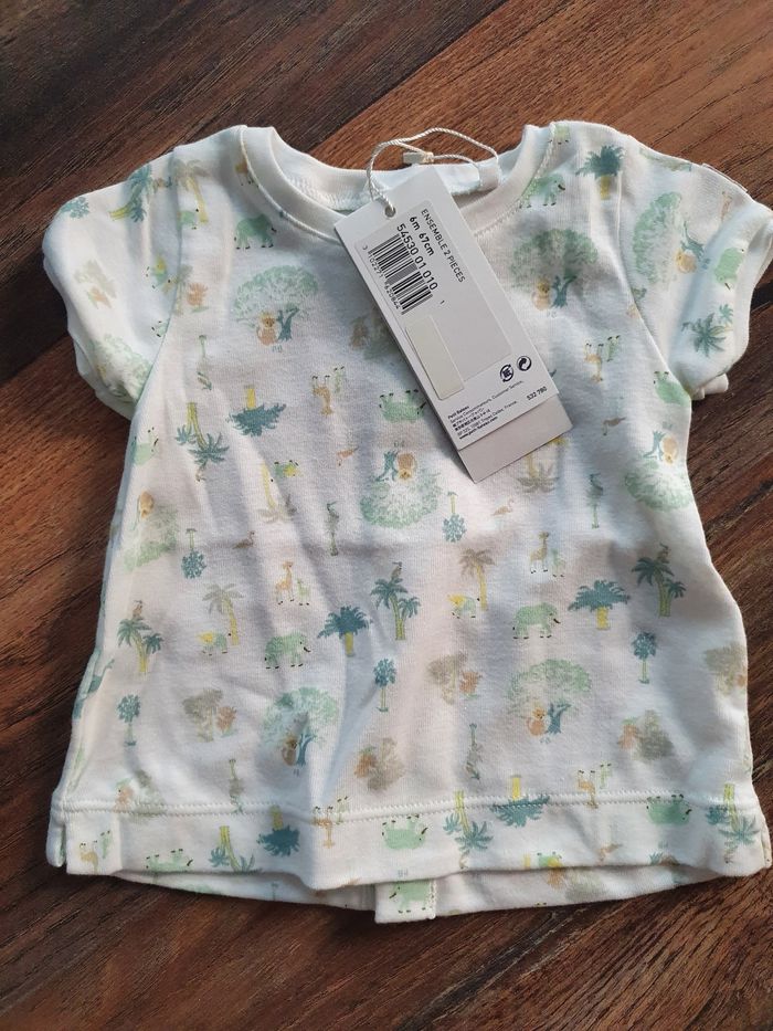 Tee-shirt Petit Bateau 6 mois - photo numéro 1
