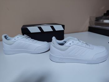 Adidas blanches T38 – bon état