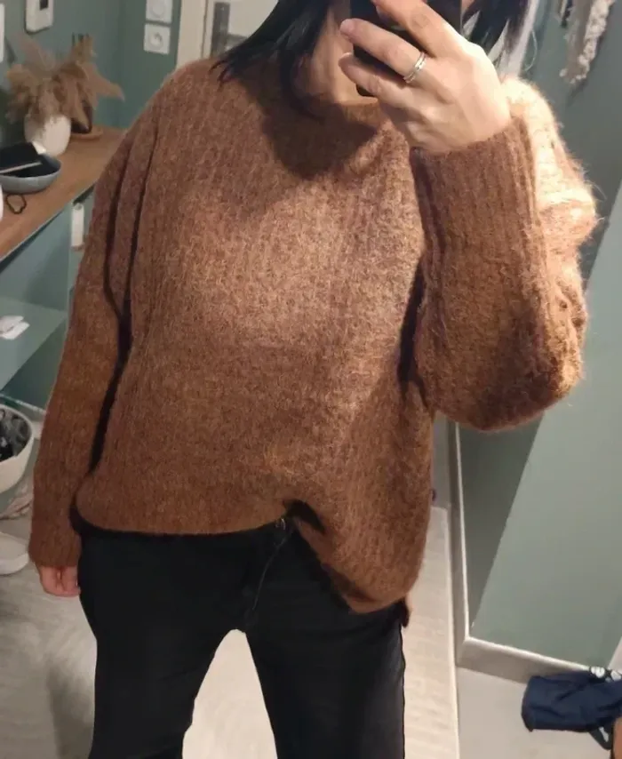 Pull neuf Camel effet loose laine taille unique