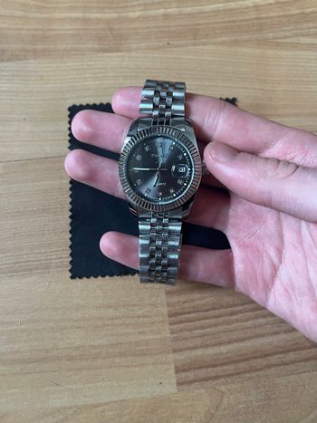 Montre homme quartz acier argent - Date - Style élégant