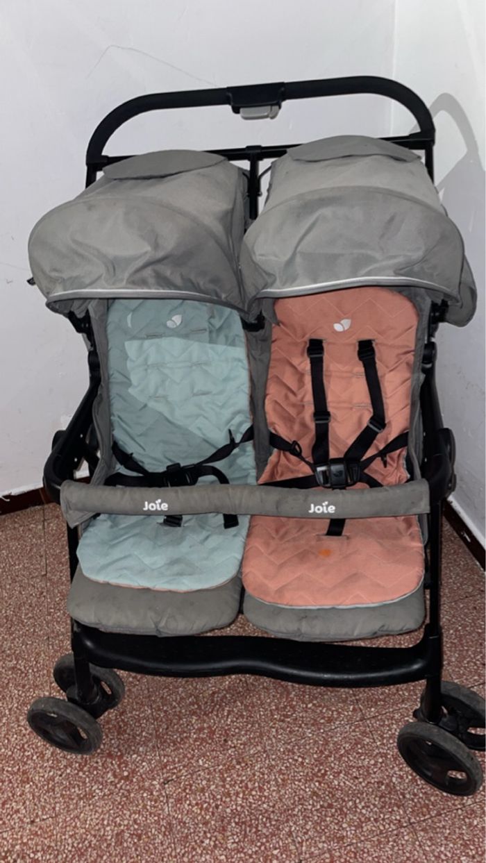 Poussette joie double - photo numéro 4