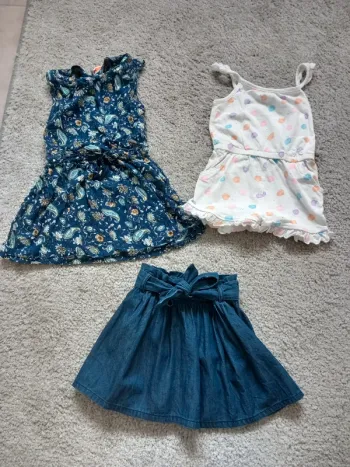 Lot robe, combishort et jupe