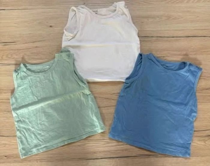 3 débardeurs - 18mois
