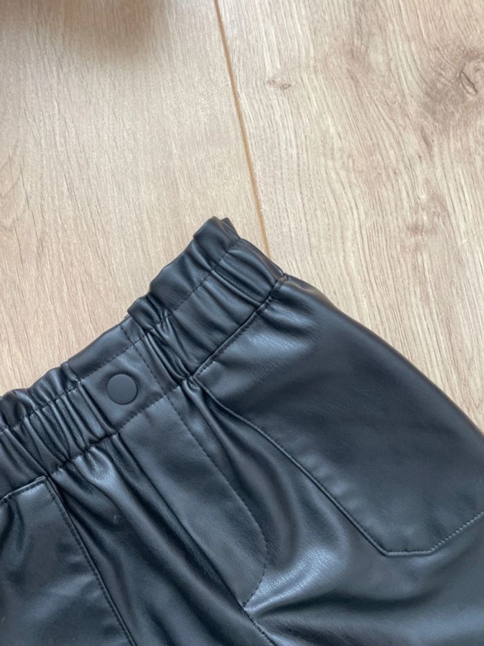 Pantalon large noir Zara similicuir 4 ans - photo numéro 4