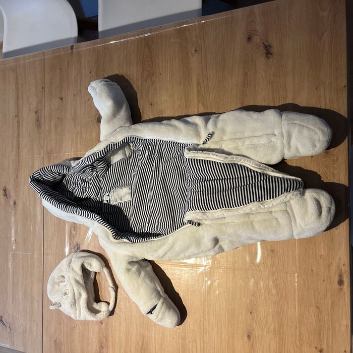 Combipilote 12 mois , Premaman, avec un bonnet - photo numéro 3