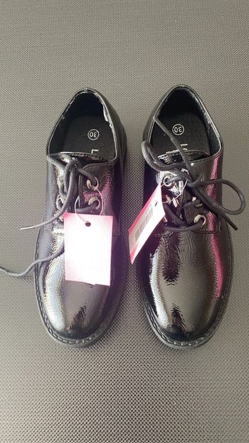 Chaussure fille taille 30