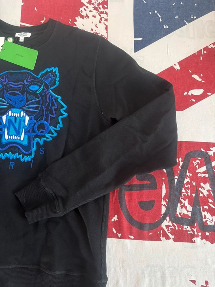 Sweat Kenzo taille M noir tigre brodé bleu foncé/ bleu clair - photo numéro 5