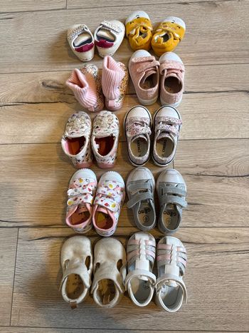 Lot chaussures taille 19/20