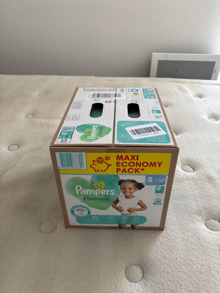 70 couches Pampers Harmonie taille 5 - photo numéro 2