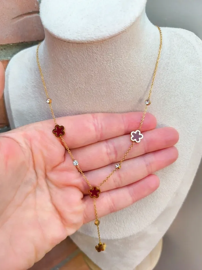 Pendentif doré en Y avec trèfles rouges nacrés - photo numéro 4