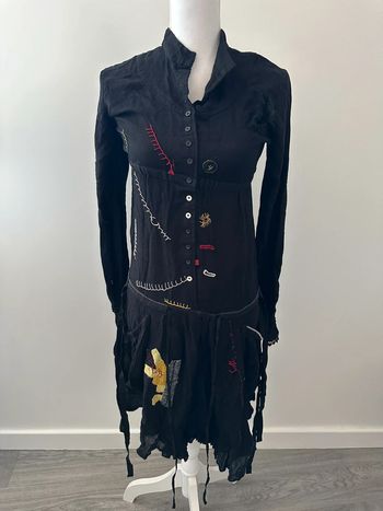 Robe noire jaune et rouge Desigual T36 S