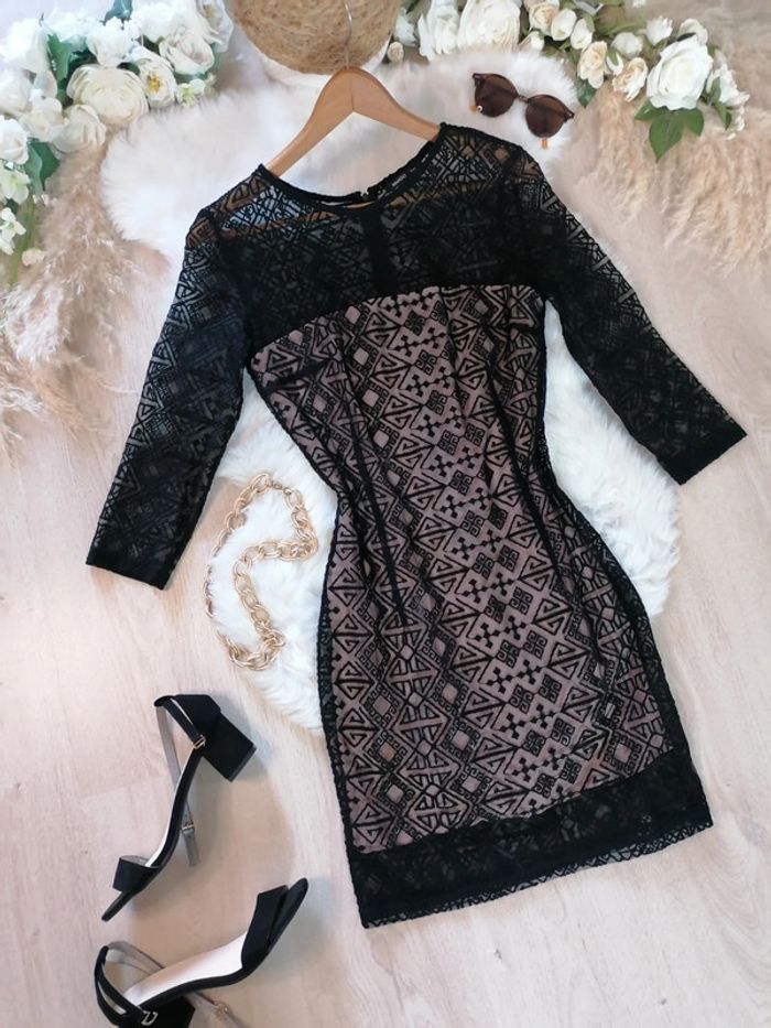 Robe de soirée taille S Mango