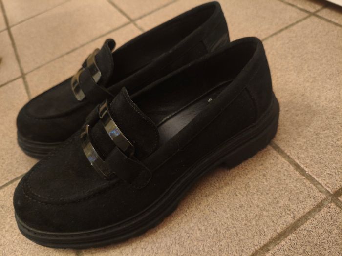Paire de mocassin noirs femme - taille 38 - photo numéro 3
