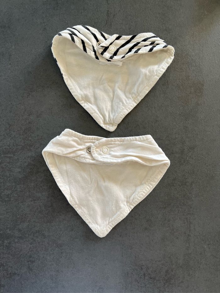 Lot de 2 bavoirs bandana - photo numéro 2