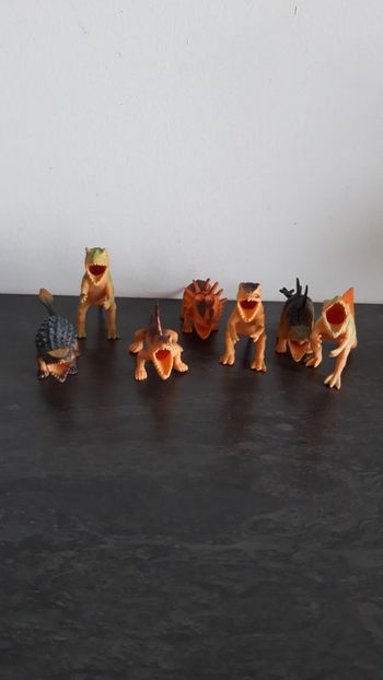 Lot dinosaures