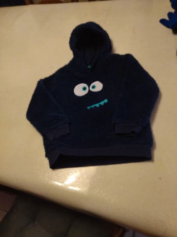 Sweat à capuche en pilou pilou 5 ans
