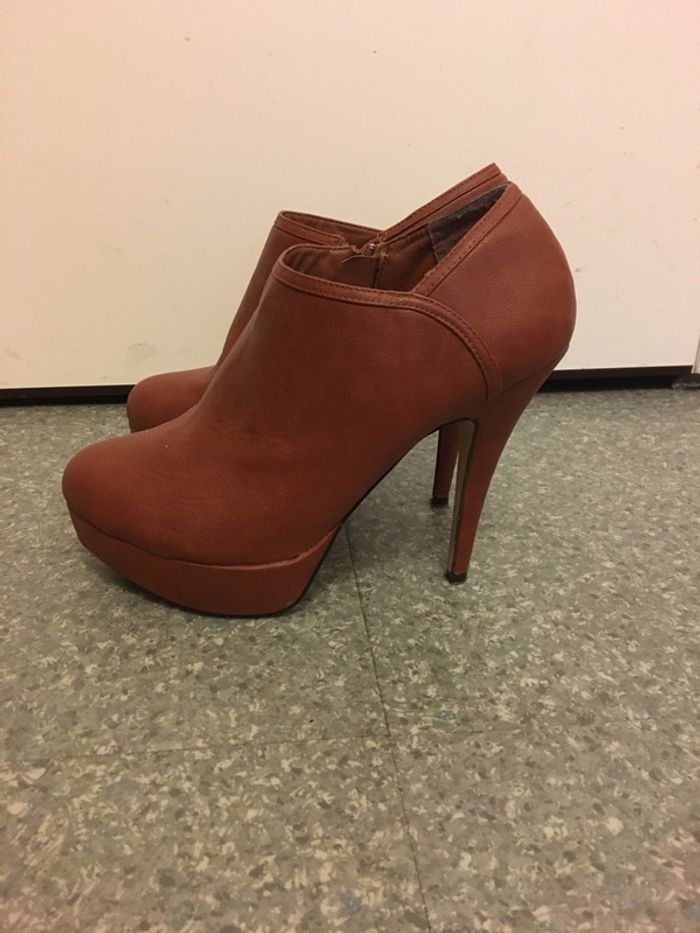 Chaussures talons - photo numéro 3