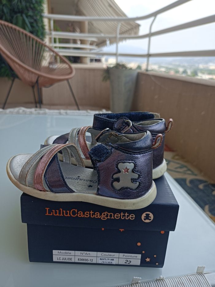 Chaussures hiver taille 20/21 + 1 paire taille 22 - photo numéro 2