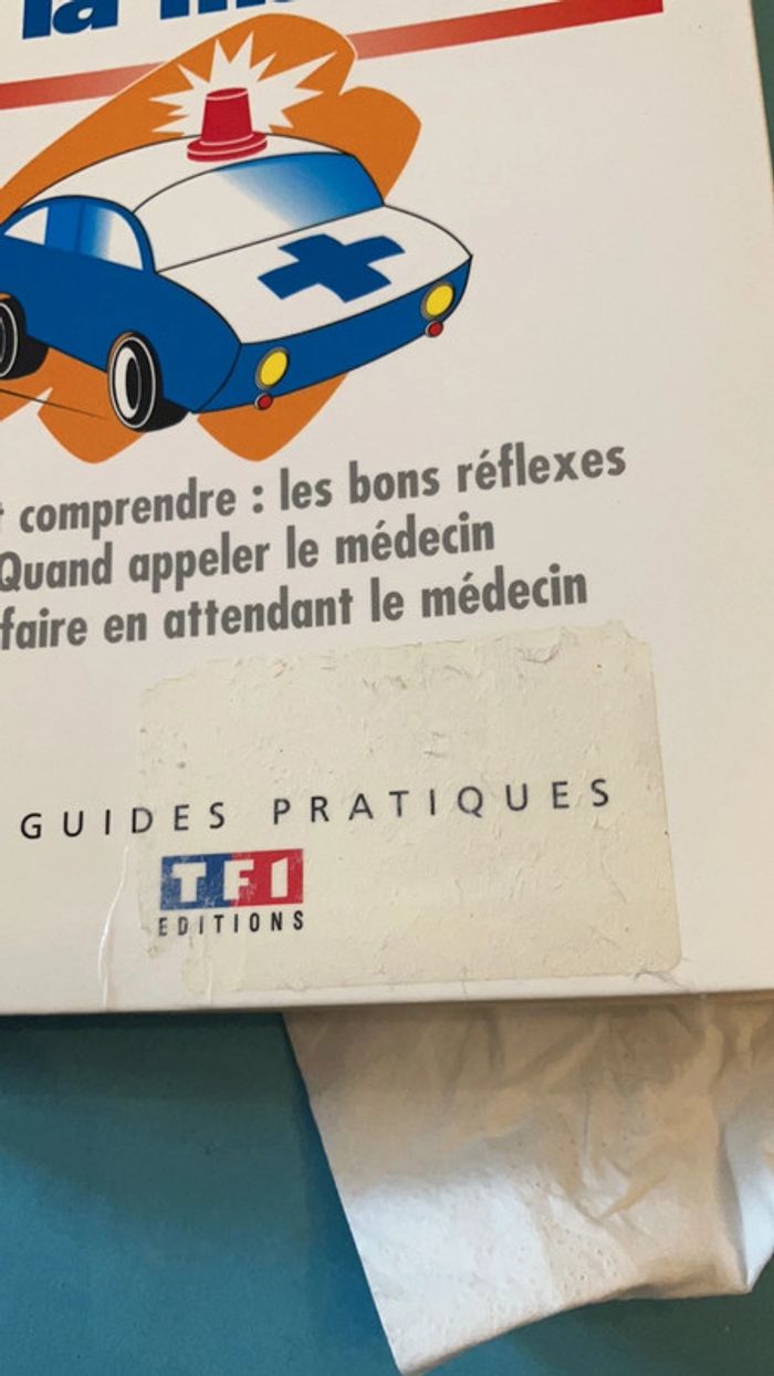 Livre . Le guide des urgences à la Maison. - photo numéro 8