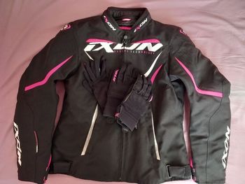 Blouson, gants, sous-gants (moto)