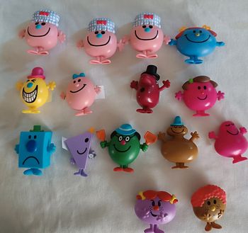 Lot de 15 figurines M. Mme