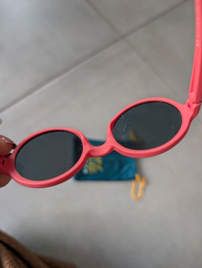 Lunettes de soleil - photo numéro 2