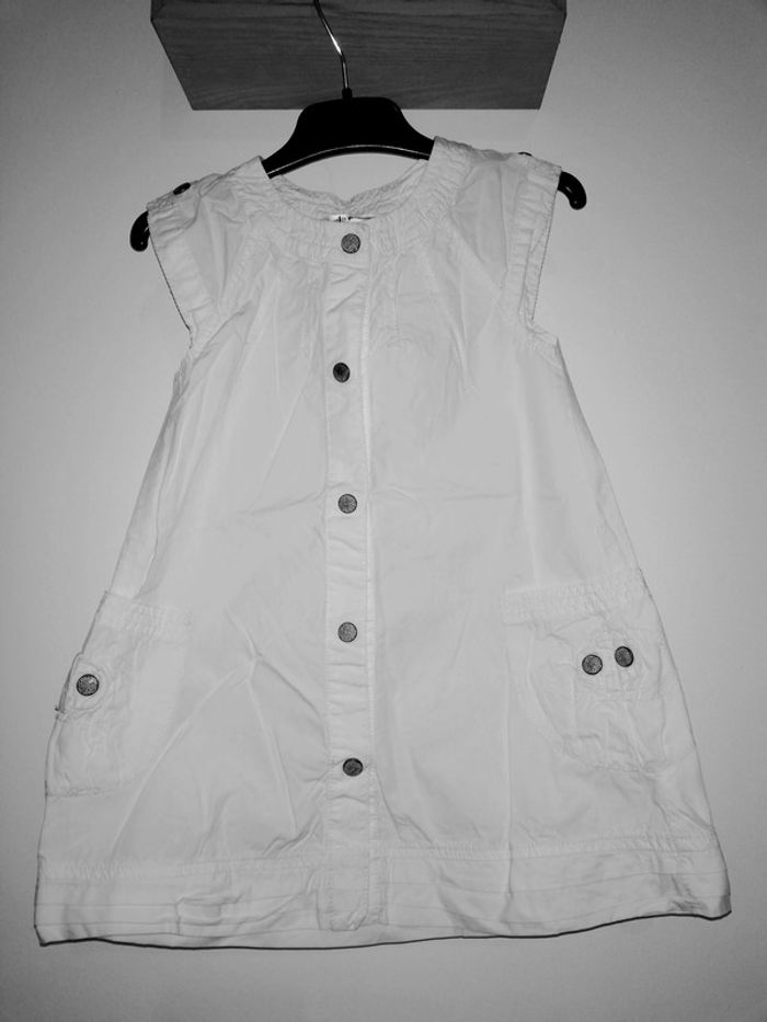 Robe blanche 2 ans