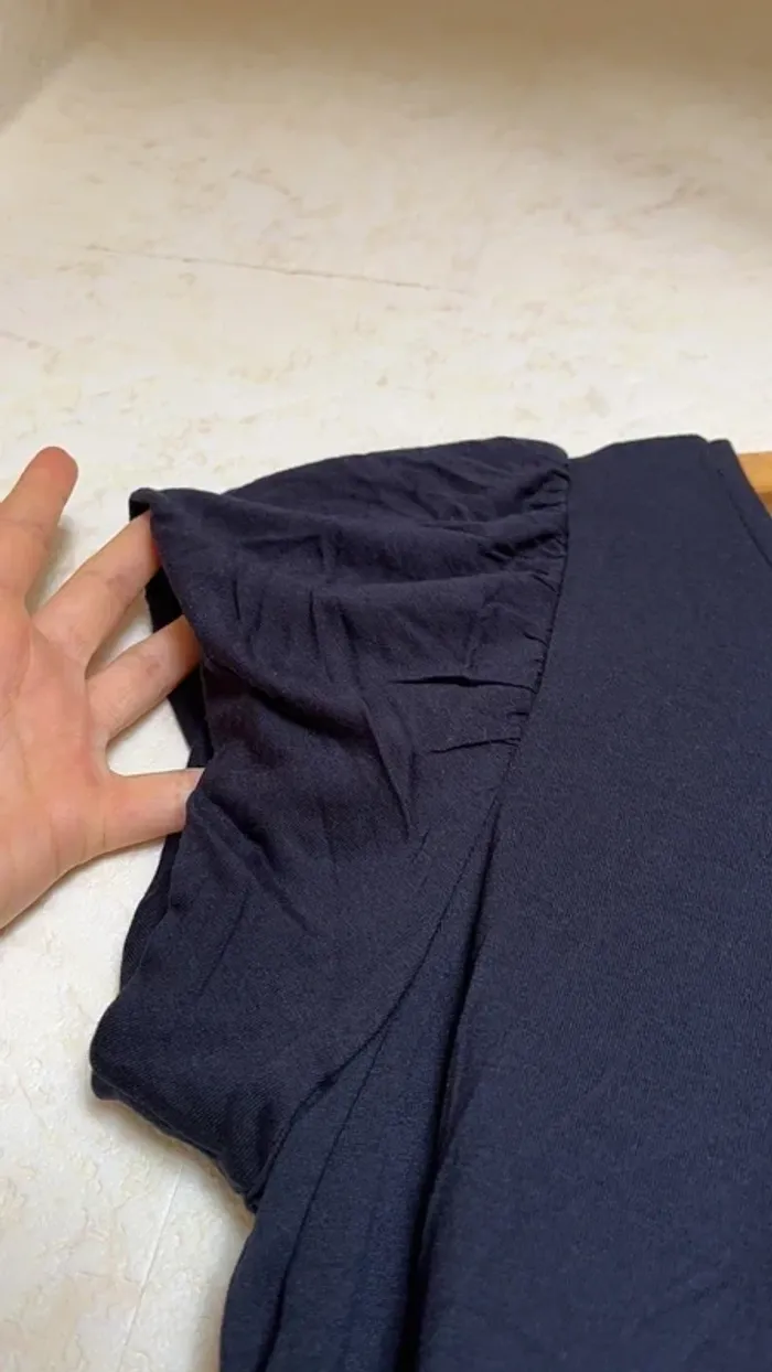 Tee-shirt bleu marine 38/40 - photo numéro 4