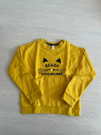 Pull manches longues hiver jaune
