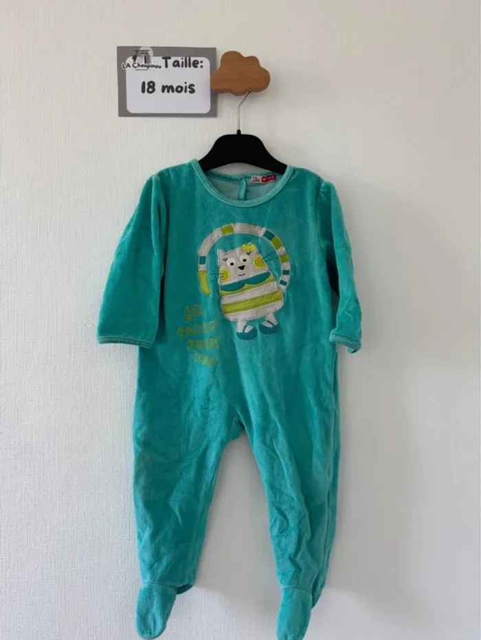 Pyjama / dors bien - taille 18 mois 🌸