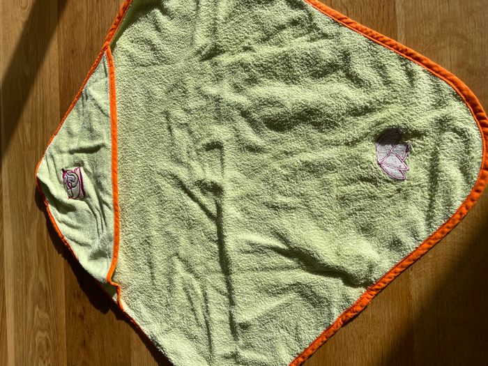 Sortie de bain à capuche serviette bébé cape