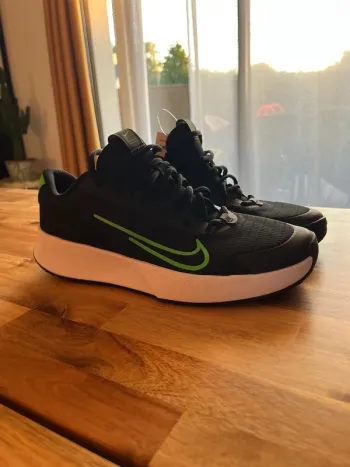 Baskets Nike vapor lite 2
