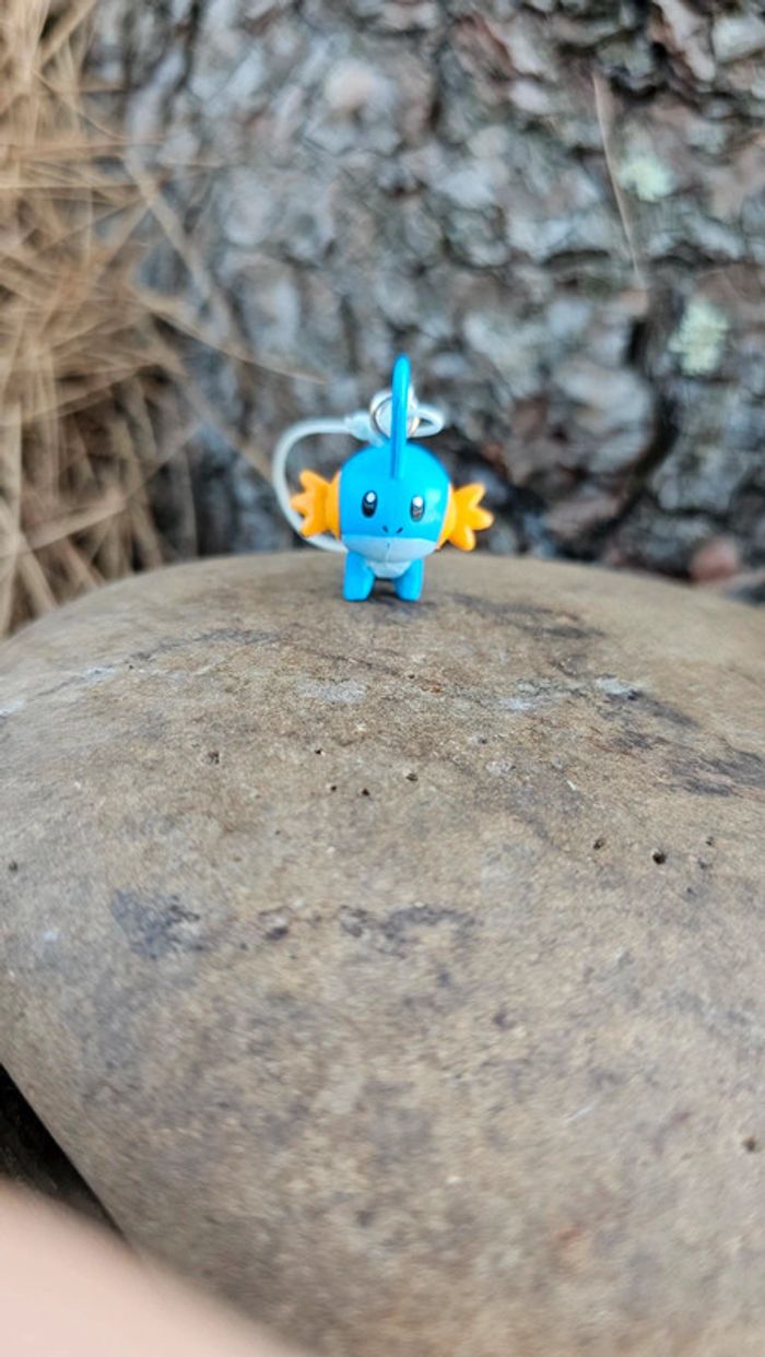 Super petite figurine Pokemon Nintendo porte clé Gobou - photo numéro 2