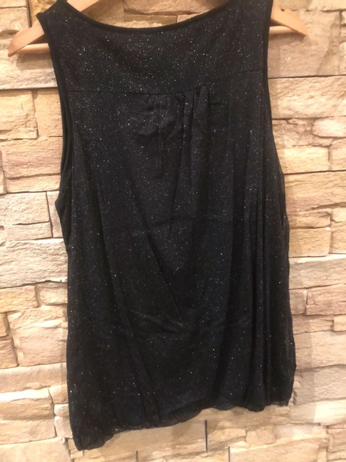 Joli haut brillant taille L - photo numéro 2