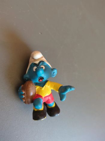 Figurine Schleich Schtroumpf Rugbyman