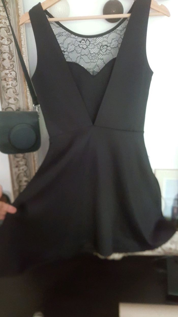 Robe noire style patineuse h&m divided - photo numéro 5
