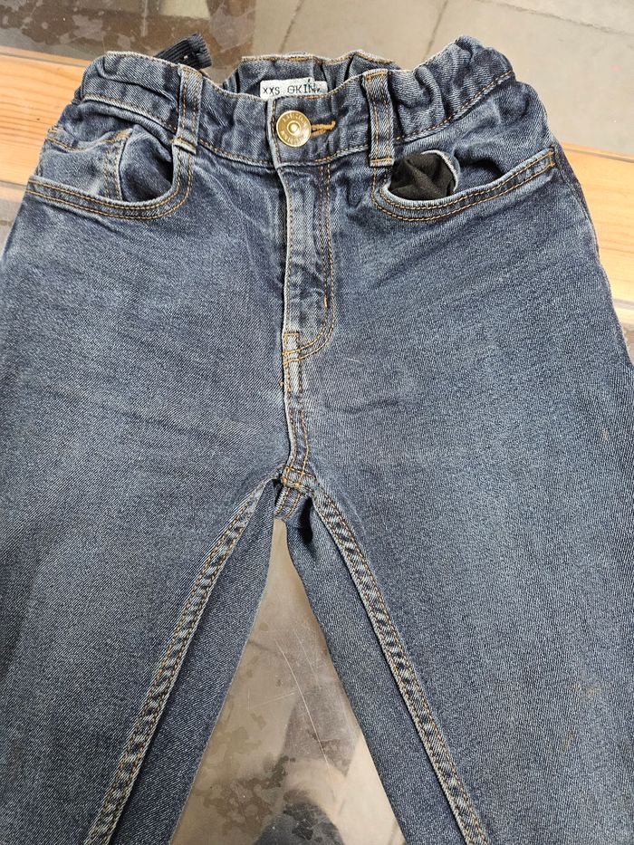 Jean bleus - photo numéro 3