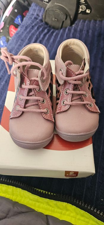 Chaussure fille rose GBB