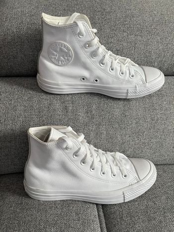 Converse blanche cuir véritable 39