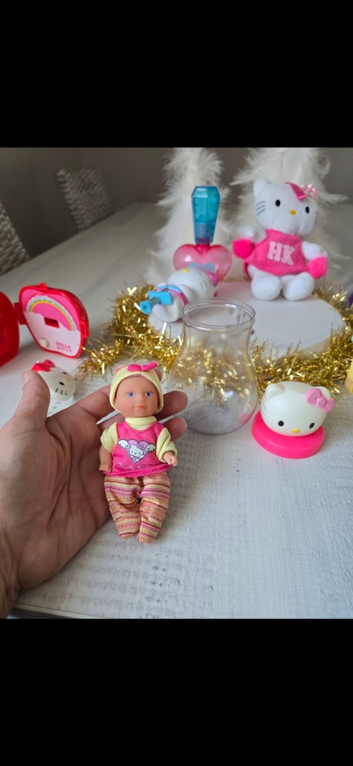 Peluche Hello Kitty et accessoires - photo numéro 4